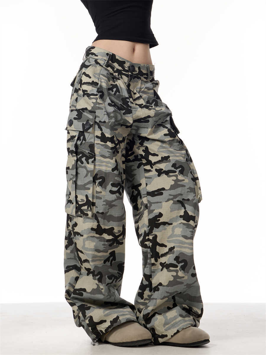 Camouflage Wide-Leg Cargo Pants