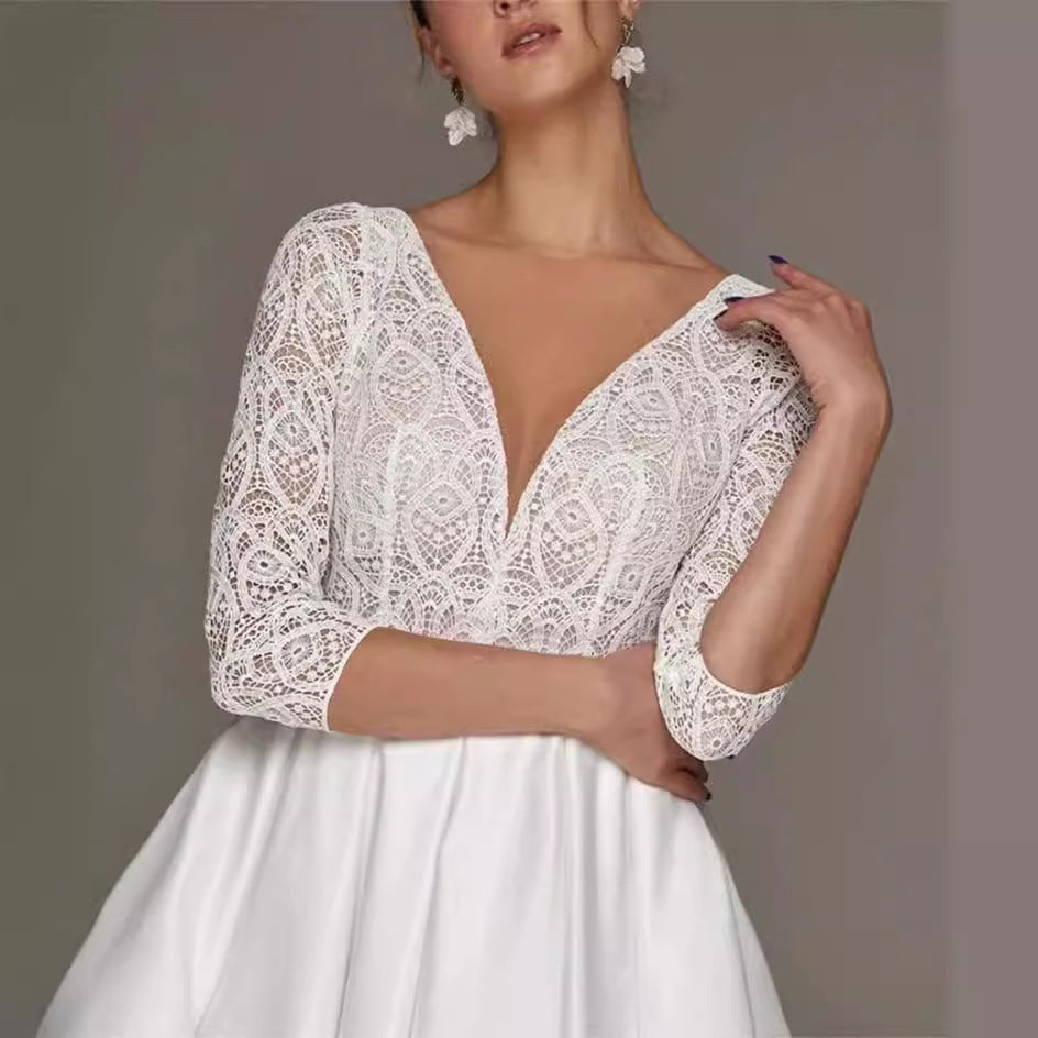 Elegant Lace V-Neck Wedding Dress