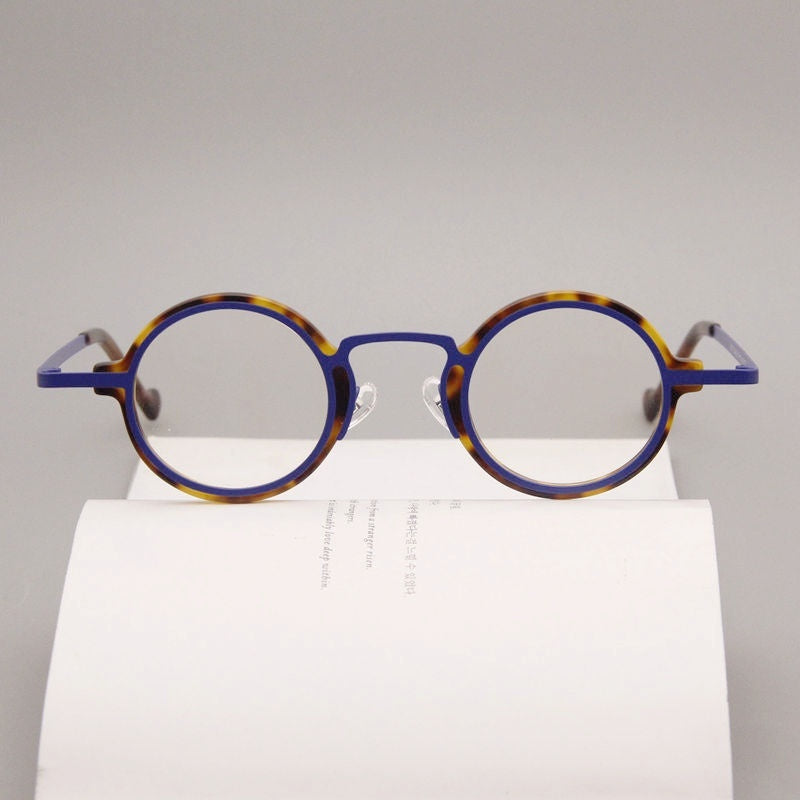 Retro Hawksbill Metal Round Frame Glasses